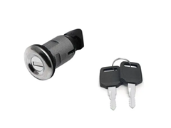 TRAVA DA TAMPA LATERAL PARA TITAN125 KS/ES 2000 A 2004 - FAN125 2005 A 2008