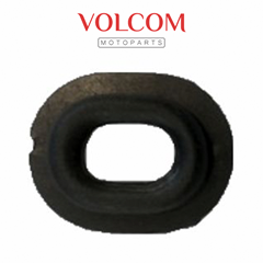 COXIM DA TAMPA LATERAL ESQUERDA PARA FAN 125 2014 A 2023 - TITAN 150 2014 2015 - POP 110I 2016 A 2023