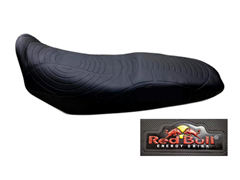 CAPA DE BANCO EMBORRACHADA PARA MOTO UNIVERSAL (RED BULL) PRETA